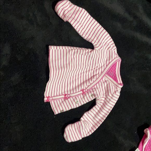 Carters baby girl newborn coming home outfit - Picture 2 of 6
